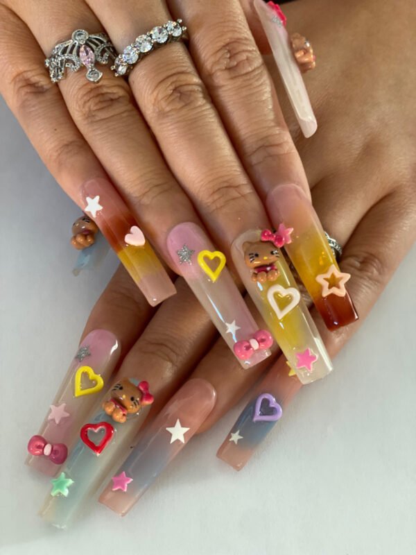 Hello Kitty Nails: Sweet Critical Hit Armor Style