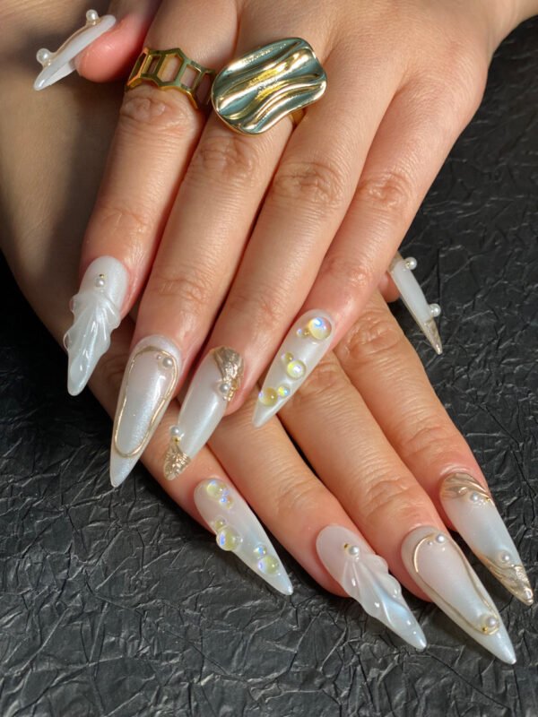 Dream Fantasy Nails: Luxurious 3D Wearable Armor for Elegance