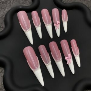 Fluorescent Green Nails: One-Click Fairy Tale on Fingertips