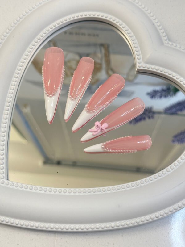 Fluorescent Green Nails: One-Click Fairy Tale on Fingertips - Image 6