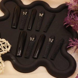 Nails All-Black Diamond Butterfly: Click Unleash Mysterious Charm