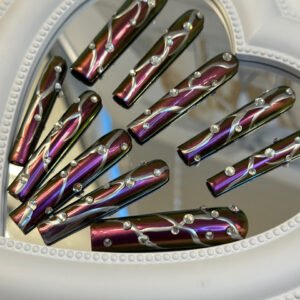 Purple-Silver Diamond Nails: One-Click Glitter Trend