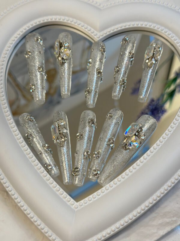 Starry Silver Diamond Nails: One-Click Dazzle - Image 7