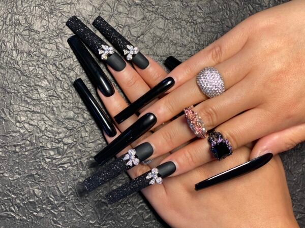 Nails with Black Glitter Rhinestone Bows : Trendy & Chic - Image 7