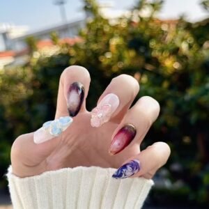 Stunning Gradient Floral Nails Art