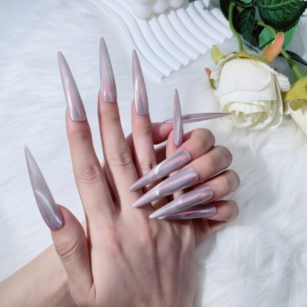 Shiny Stiletto Nails for Glam Look - Image 4