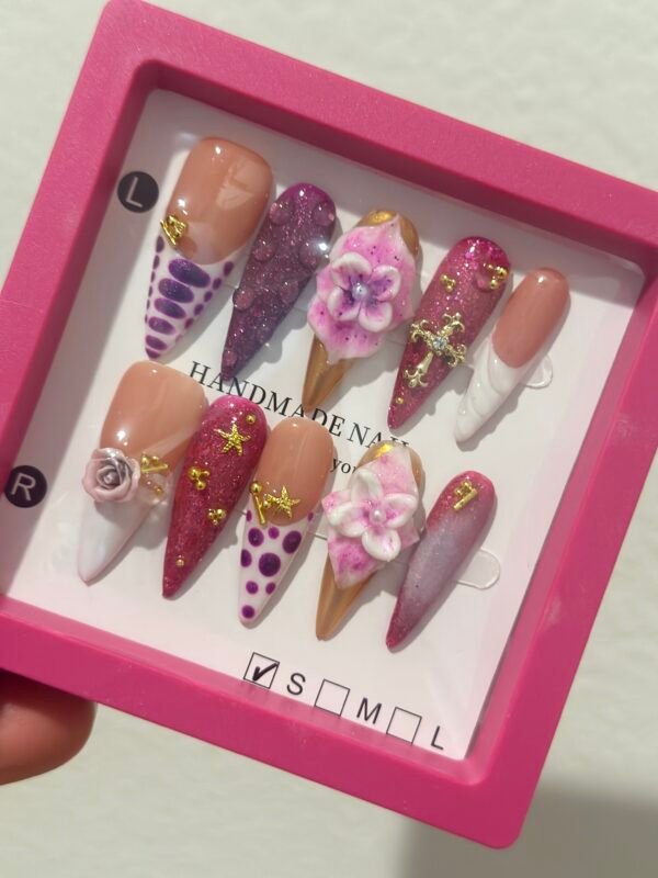 Handmade Nails: Chic & Decorative - Image 3