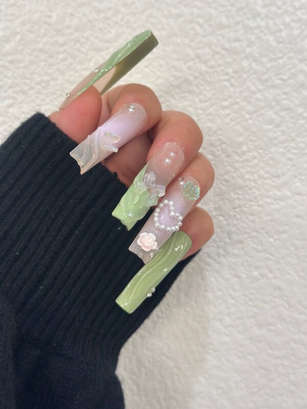 Pastel 3D Floral Nails for Summer🌸 - Image 7